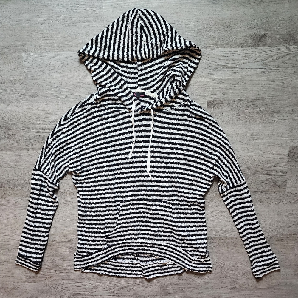 T/O Sweaters Junior's Long Sleeve Striped Pullover Knit Hooded Sweater Small S